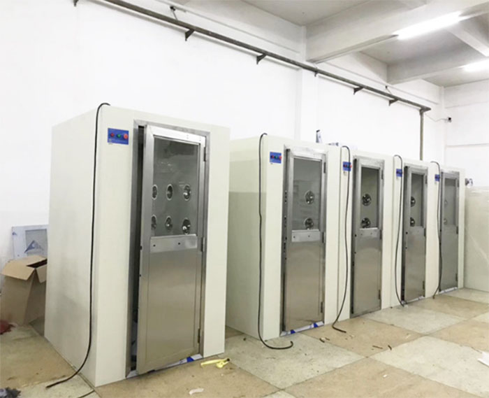 風(fēng)淋室尺寸：1200風(fēng)淋室，1300風(fēng)淋室，1400風(fēng)淋室，1590風(fēng)淋室。