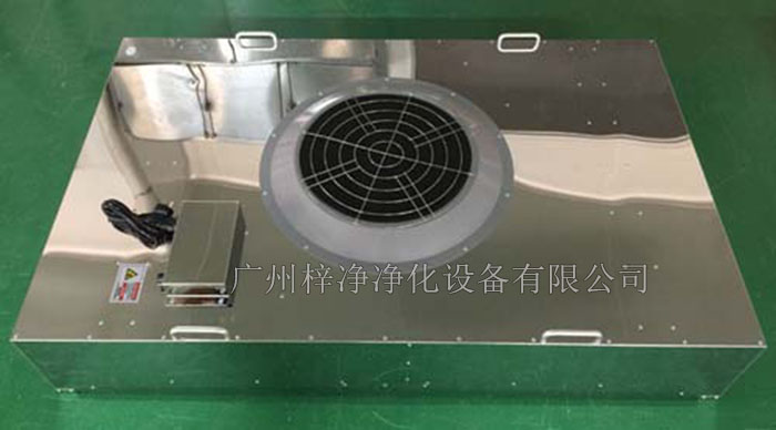 不銹鋼FFU廣泛應用于電子、醫(yī)藥、生物工程、食品、化妝品等行業(yè)，如半導體生產(chǎn)線、藥品生產(chǎn)車間、實驗室、手術(shù)室等，為各類潔凈室提供穩(wěn)定的空氣潔凈度保障。