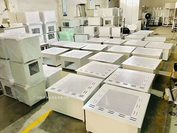 高效送風口通常安裝在潔凈室的天花板或墻壁上，送風面積較大，適用于大面積潔凈室。