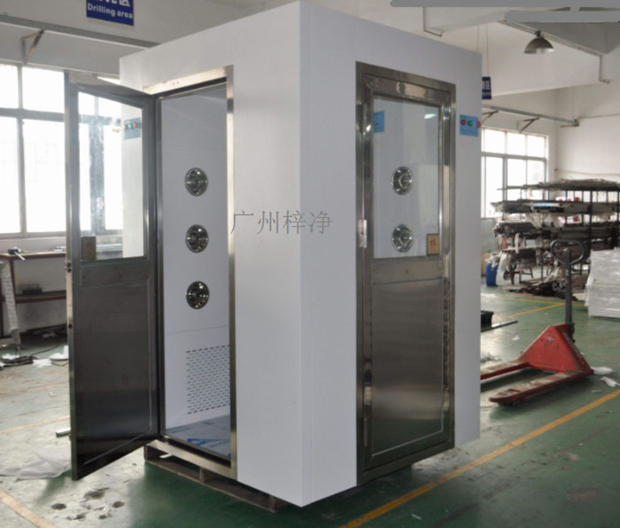 轉(zhuǎn)角風淋室