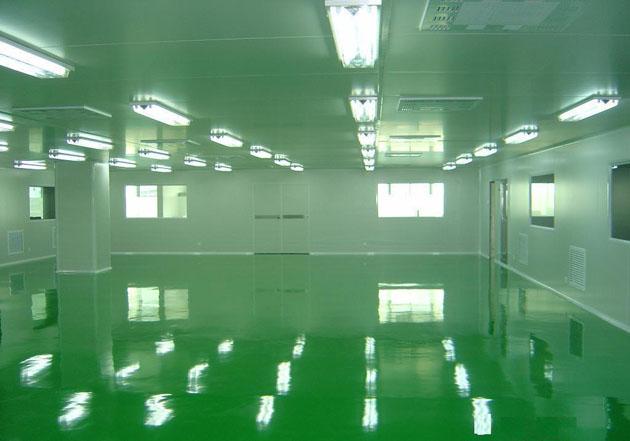 工作人員在進入潔凈區前先要經過風淋室吹淋除塵后才能進入潔凈區工作。
